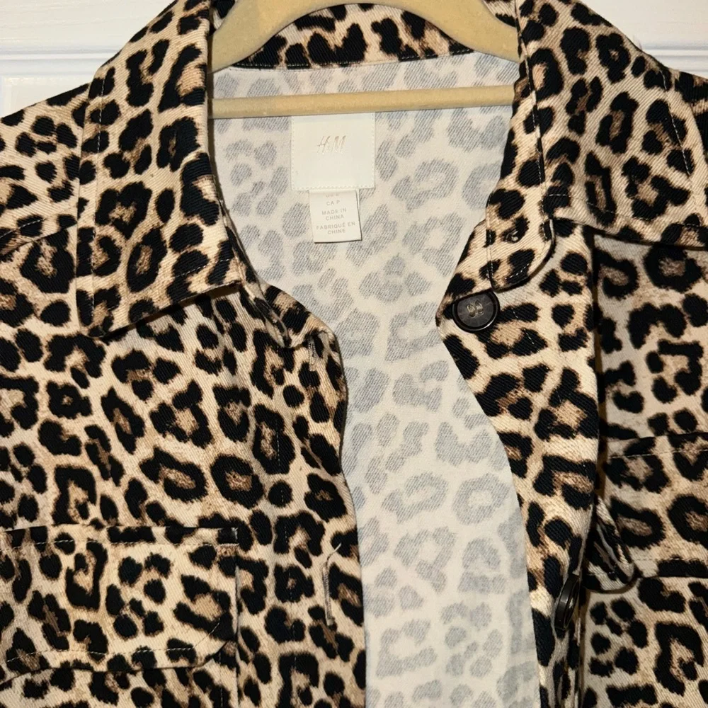 Leopard light jacket and shirt - Picture 3 of 3